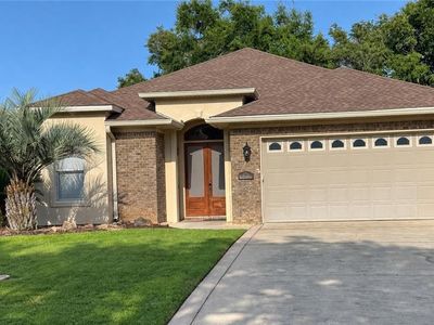 135 Lagoon Dr
