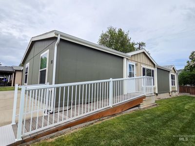 3428 15th St Trailer 10