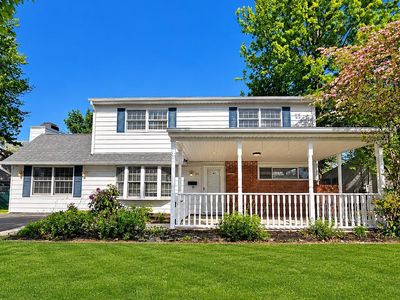 26 Village Ln