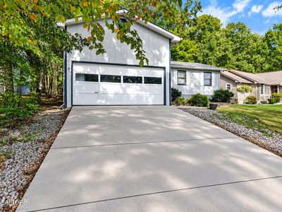 107 Delbridge Ln