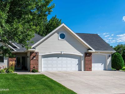 3111 Longbow Ct