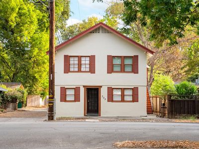737 Pine St #735