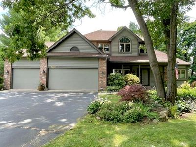 5243 Saddle Club Dr