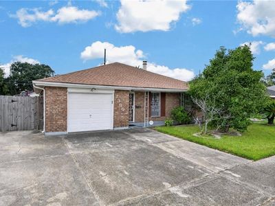 2300 Potomac Dr
