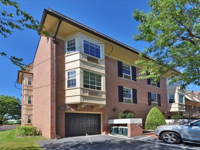 206-01 Emily Road 3rd Fl