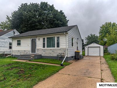 21 19th St SE