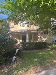 8 Maidencane St