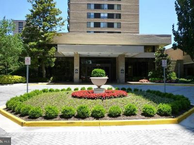 3709 S George Mason Dr APT 1213