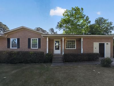 121 Moone Cross Dr
