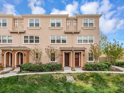 227 Siderno Ct