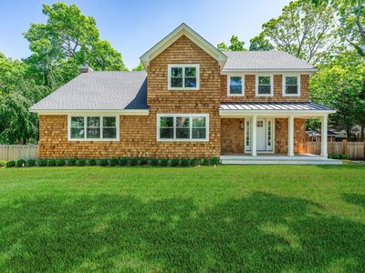 2 Heather Dr