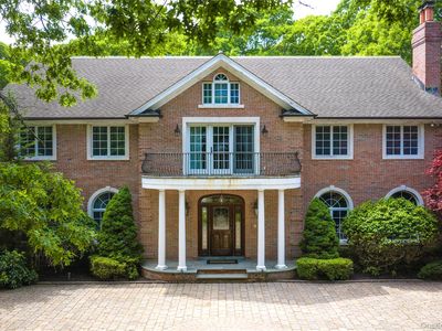 10 Emerson Court