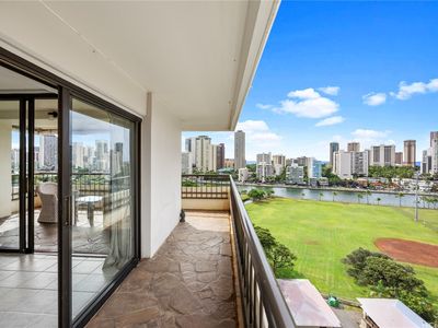 2333 Kapiolani Blvd APT 1317