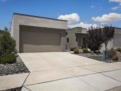 5719 Cosmo Pl NE