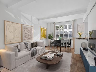 140 E 40th St APT 2D