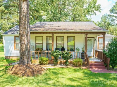 1929 John Everall Rd