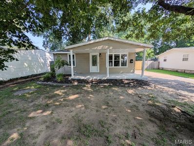 2313 Miracle Ave