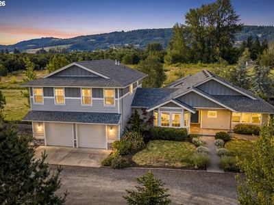 2043 NE Chehalem Dr