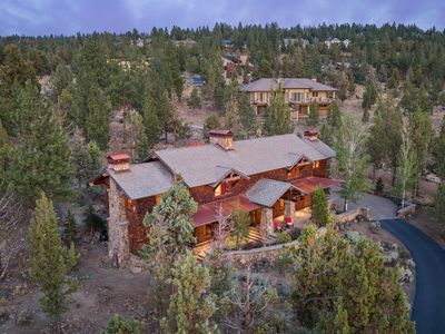 3444 NW Greenleaf Way
