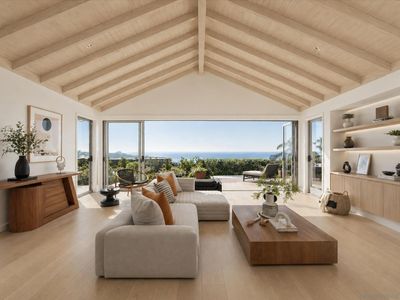 2586 Calle Del Oro