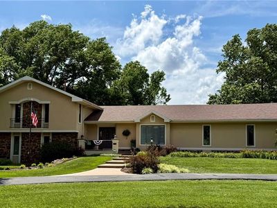 706 Neosho Ct