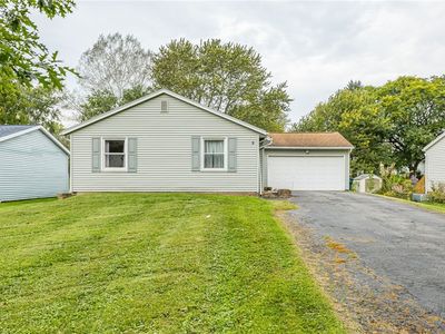 Property at 5 Village Lndg, Spencerport, NY