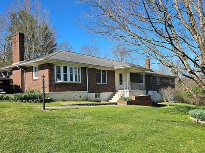 172 Thorn St
