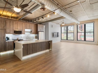 21 E 6TH Street #412