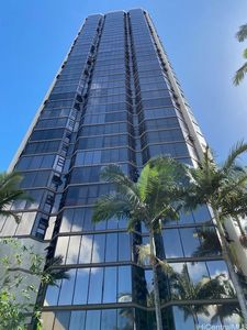 930 Kaheka St #Penthouse B2