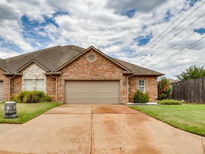 1601 Laurel Pl