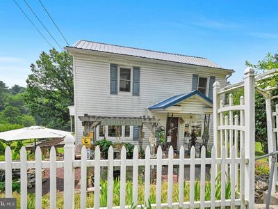80 Condor Ln