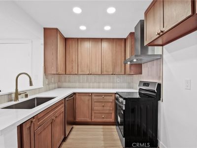 25761 Le Parc Unit 9