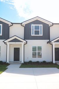 405 Hampton Ln