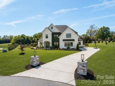 1090 Rolling Meadows Dr