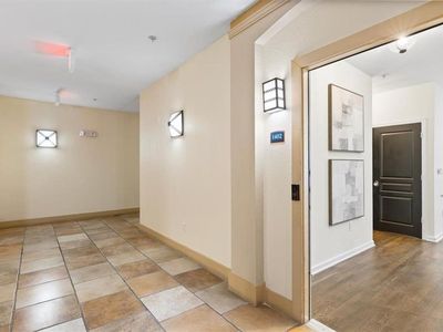 10 Perimeter Summit Blvd NE APT 1402