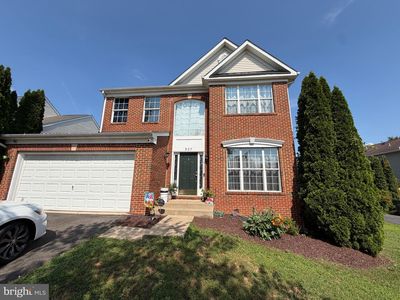 927 Fairwood Dr