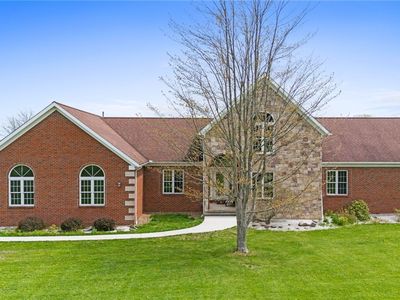 10085 Locust Grove Dr