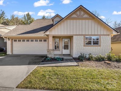 24 Gray Wolf Ln