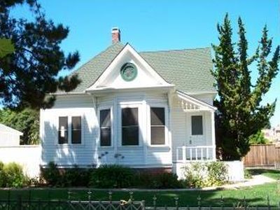 901 Sunnyvale Saratoga Rd