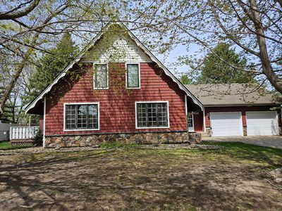 2351 Hallquist Ave