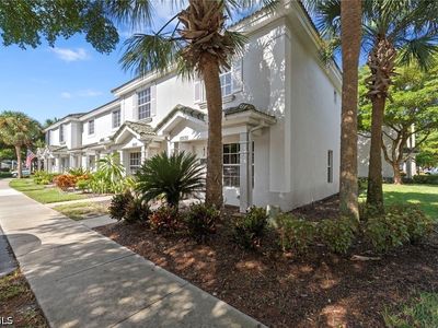 10032 Poppy Hill Dr