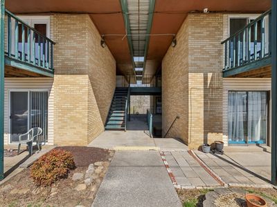 555 N Dupont Ave APT D90