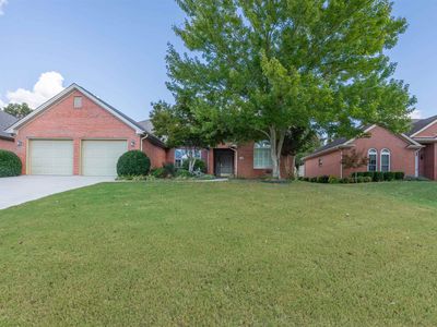 239 Woodcrest Dr