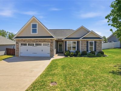 126 Alberta Cir