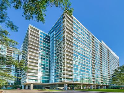 Property at 9715 Woods Dr Unit 1403, Skokie, IL
