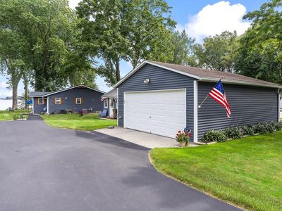 N9332 Idle Hour DRIVE