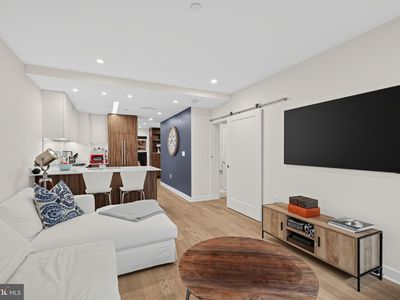 37 L St SE #401