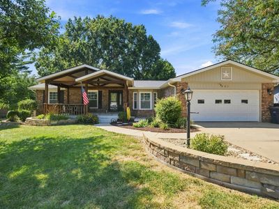 921 De Hoff Dr