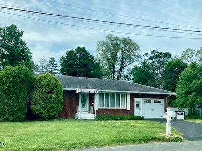 6 Deerwood Drive
