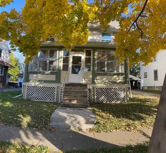 136 John St